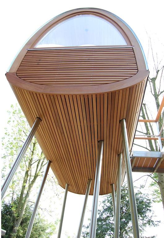 Modern Treehouse - Baumraum - King of the frogs | Tiny House Talk