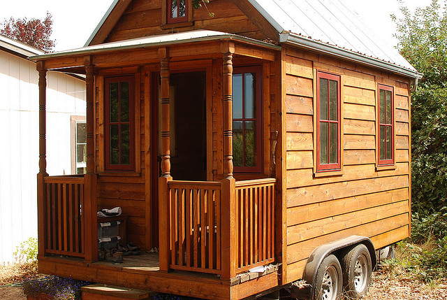 multiple-tiny-house-ownership-photo-by-nicolas-boullosa