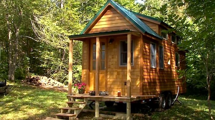 newlywed-tiny-house