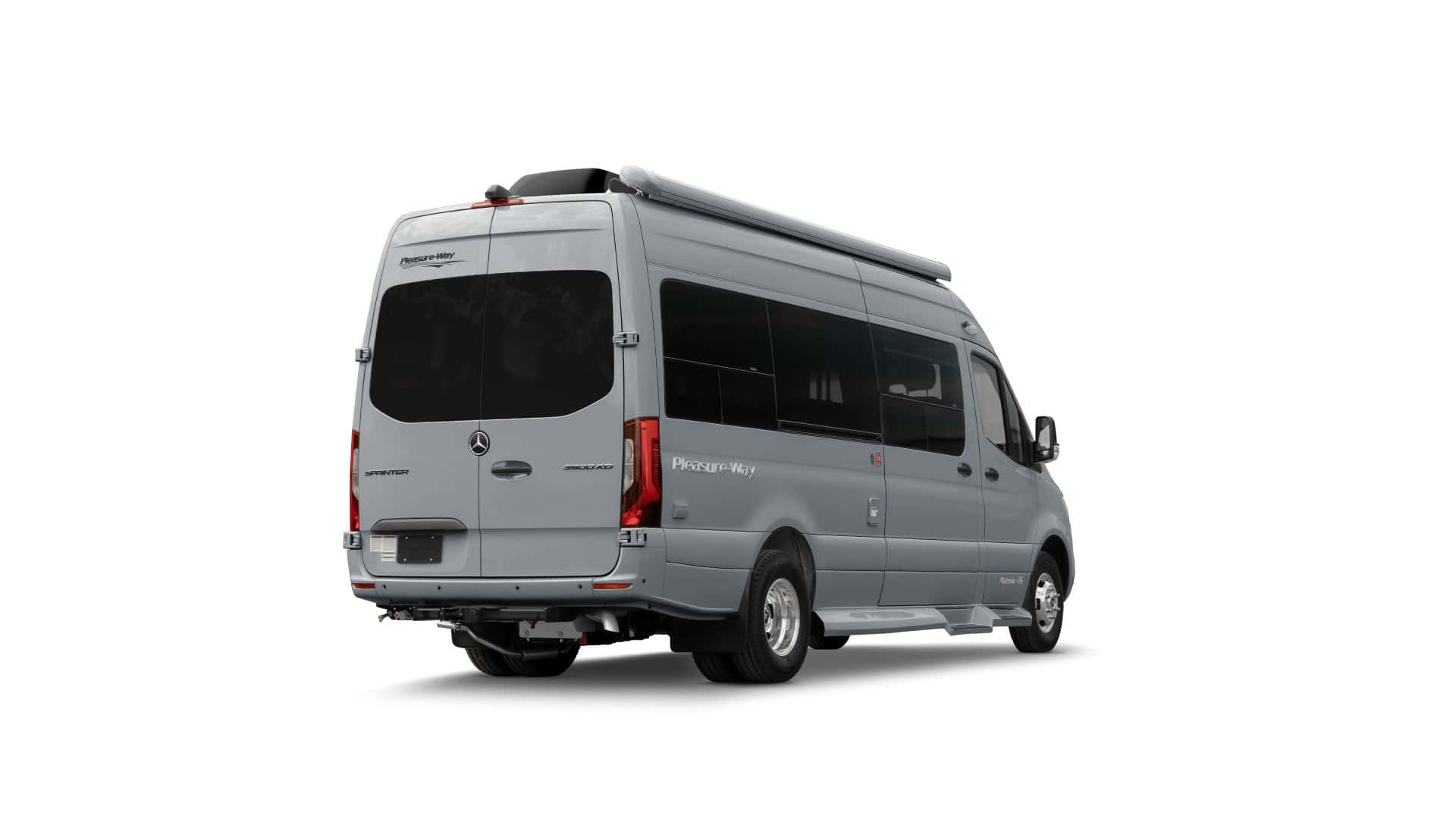 Passenger-rear three-quarter studio of the Plateau TS
