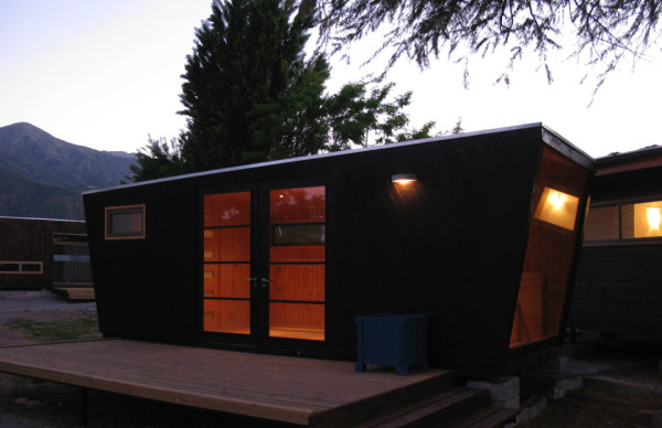 refugio-modern-prefab-tiny-cabin-09