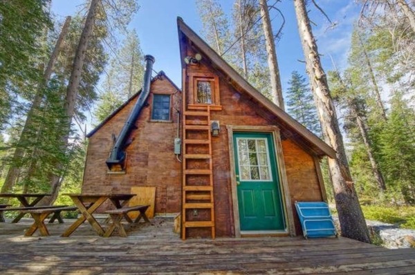 riverfront-tiny-cabin-in-the-woods-for-sale-02