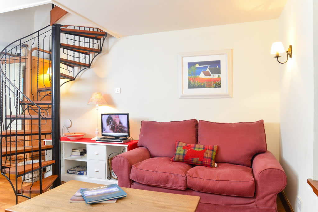 rowanbank-cottage-scotland-003