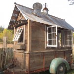 rustic-vintage-tiny-house-on-wheels-01