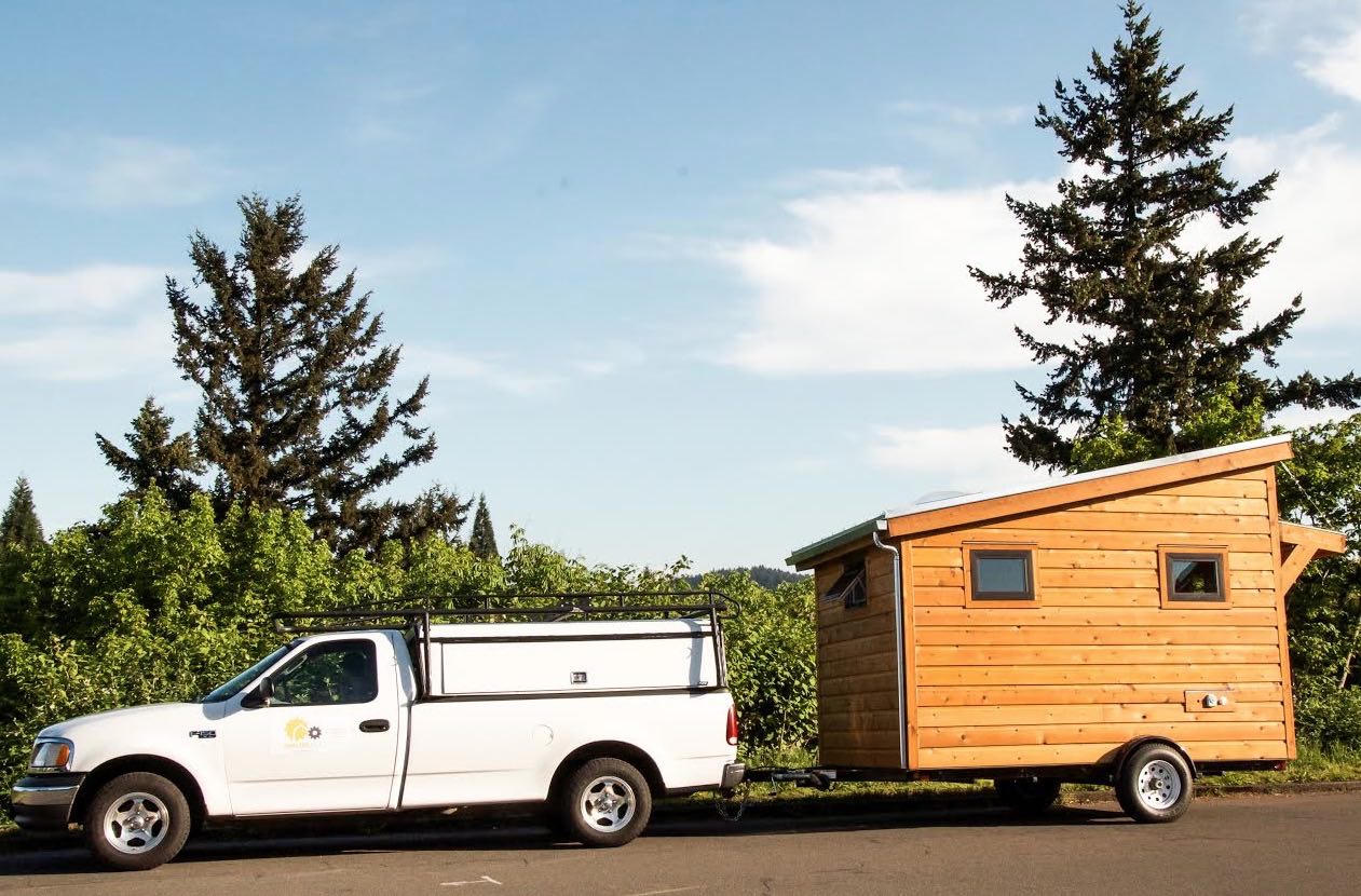 salsa-box-tiny-house-on-wheels-to-be-on-display-at-the-unconference-001