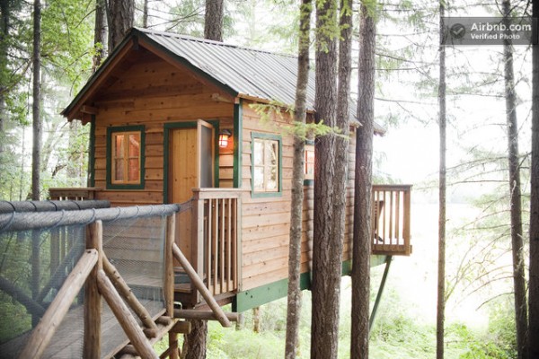 Sleeper treehouse cabin