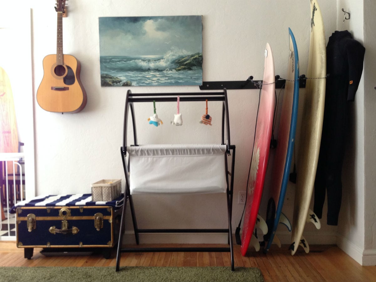 studio-apartment-wall1