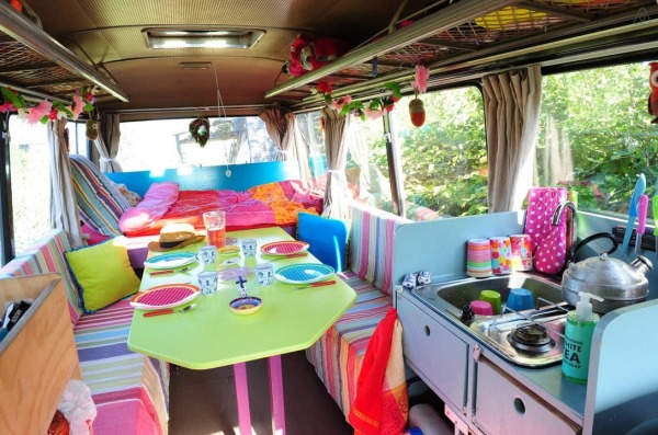 surf-bus-cozy-camper-van-002