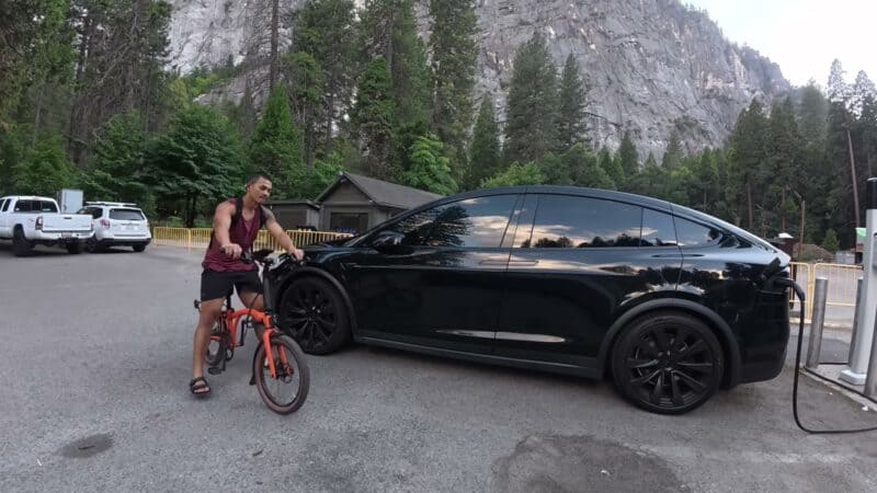 tesla-model-x-yosemite-ebike-charging