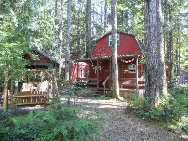 tiny-barn-cabin-with-rv-tiny-house-parking-for-sale-0001