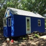 tiny-blue-house-001