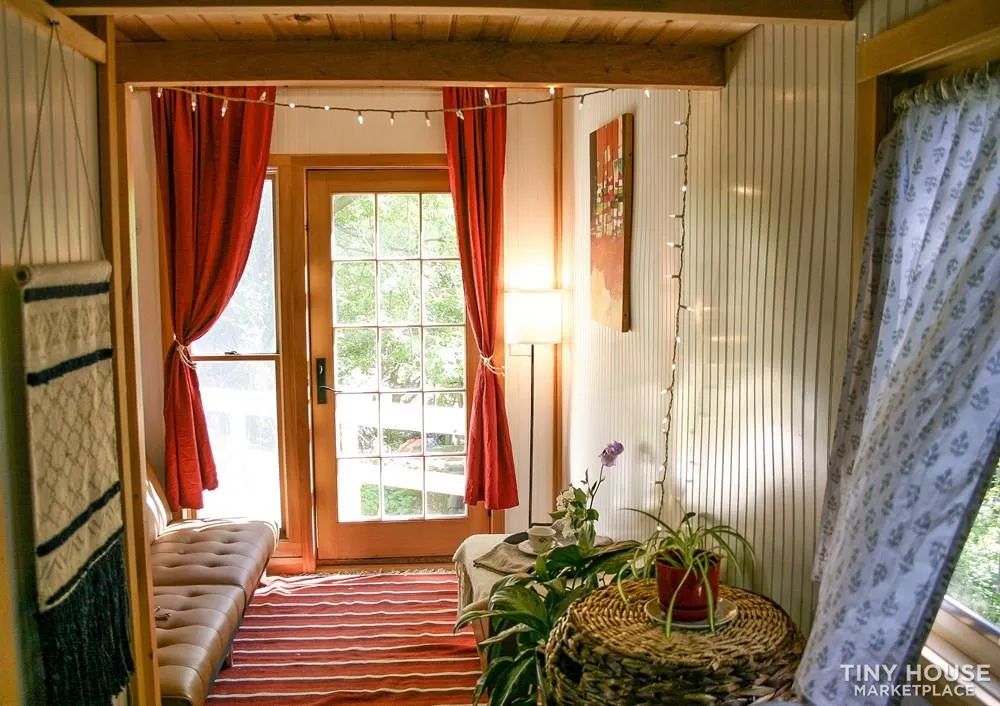 New York DIY 128 Sq. Ft. THOW For Sale: