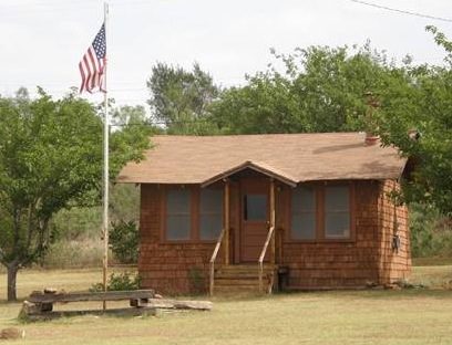 tiny-house-movement-in-spur-texas