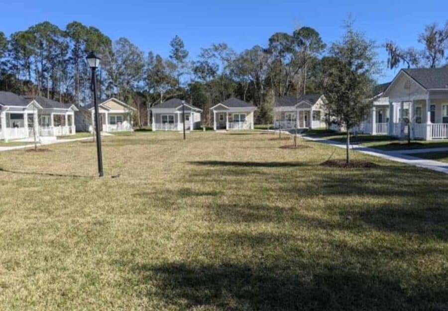 Can You Legally Live in a Tiny House in Florida?
