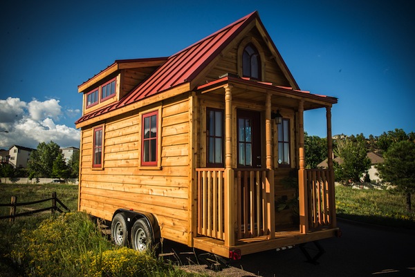 tumbleweed-elm-18-overlook-117-sq-ft-tiny-house-on-wheels-002