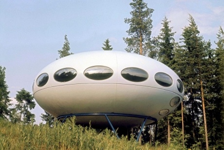 Tiny House that Looks like a UFO