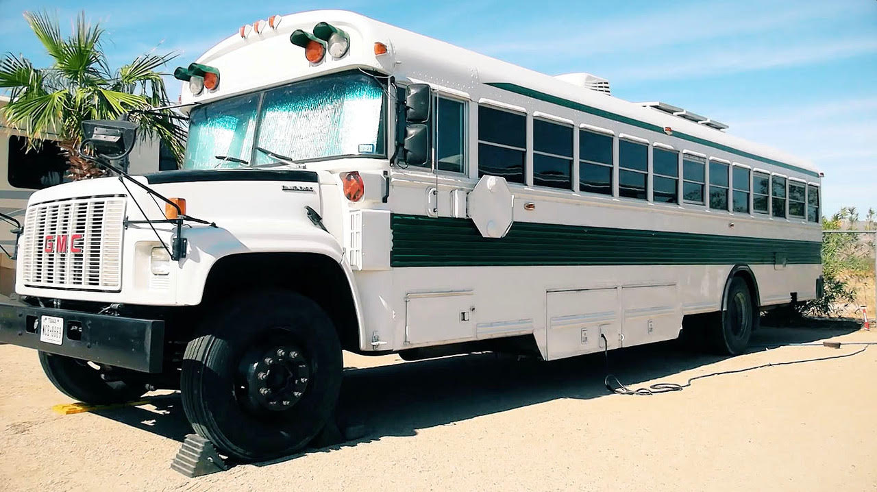 Former Aerospace Engineer & Travel Nurse Take On Bus Life!  2