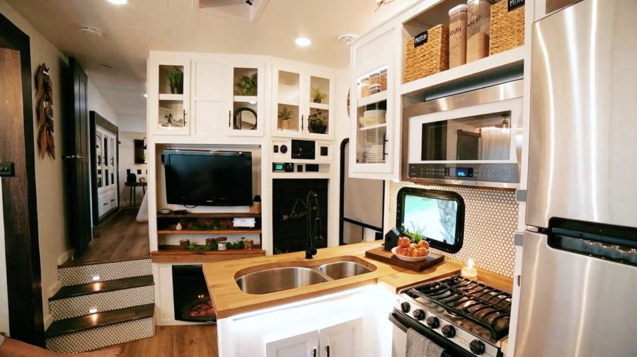 After A Cancer Diagnosis, They Turned This Vandalized Toy Hauler into a Tiny Home 3