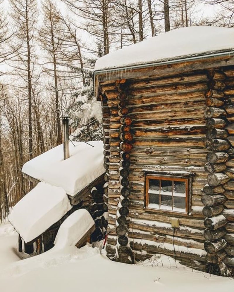 Secluded Off-Grid Vermont Cabin Retreat