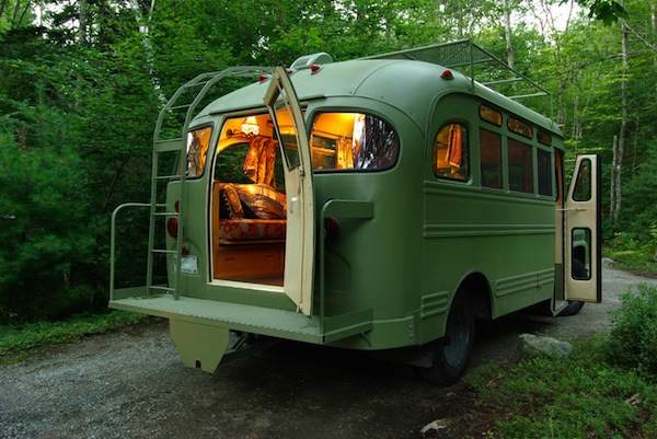 viking-short-bus-conversion-turned-to-cabin-on-wheels-by-winkarch-002