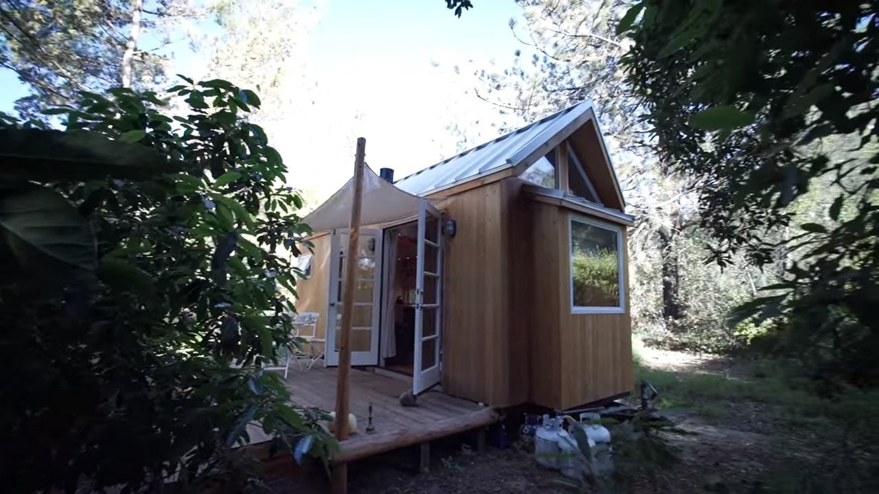 vinas-zen-tiny-home-on-wheels-003