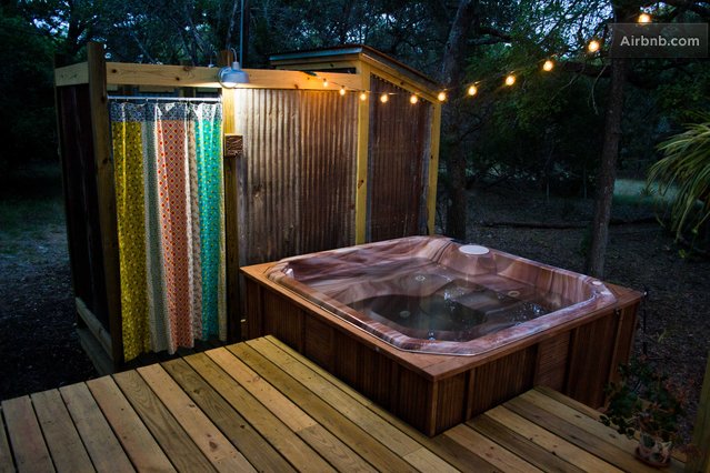 Airstream “Tiny House” with Deck, Hot Tub, Fire Pit and Outdoor Shower