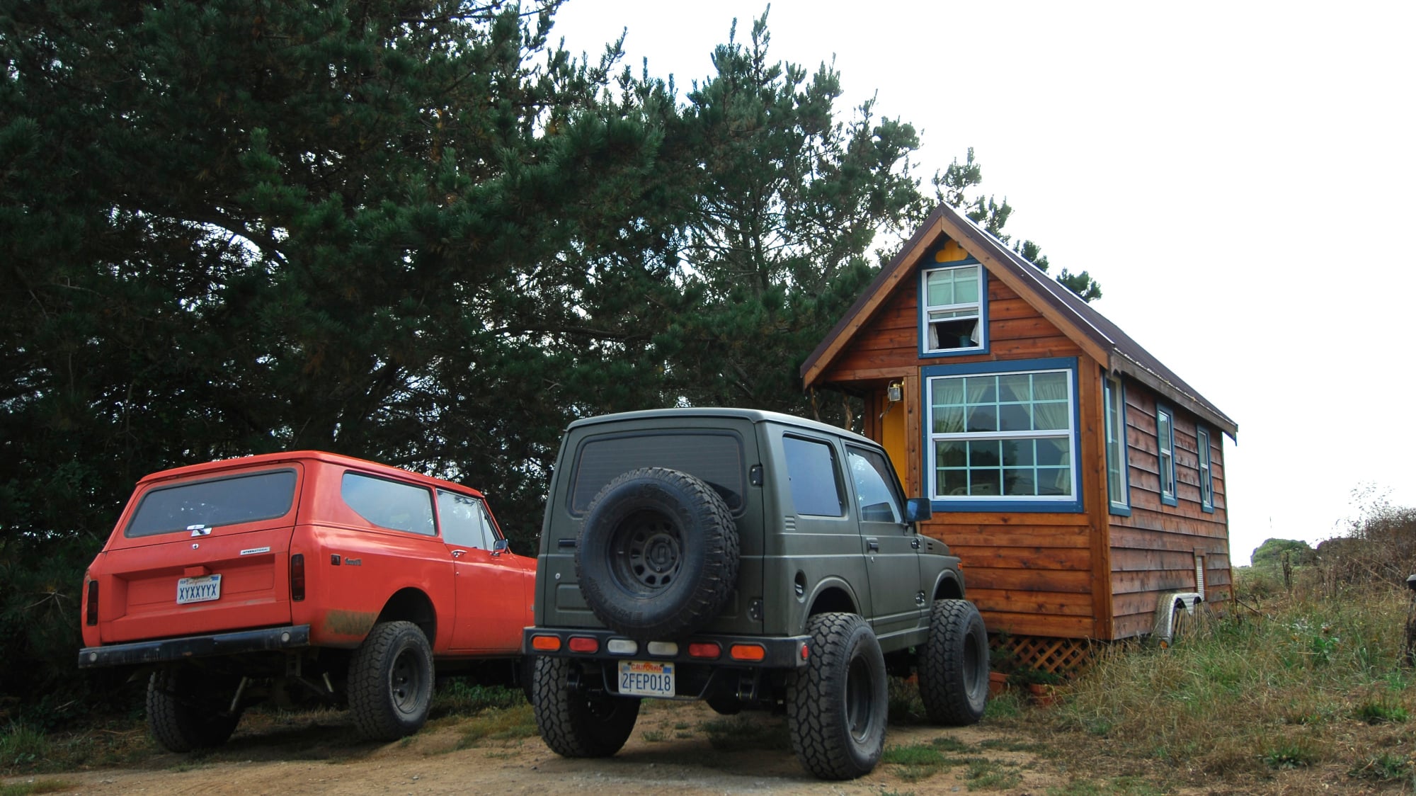 zac-and-ella-trucks-and-tiny-house-01