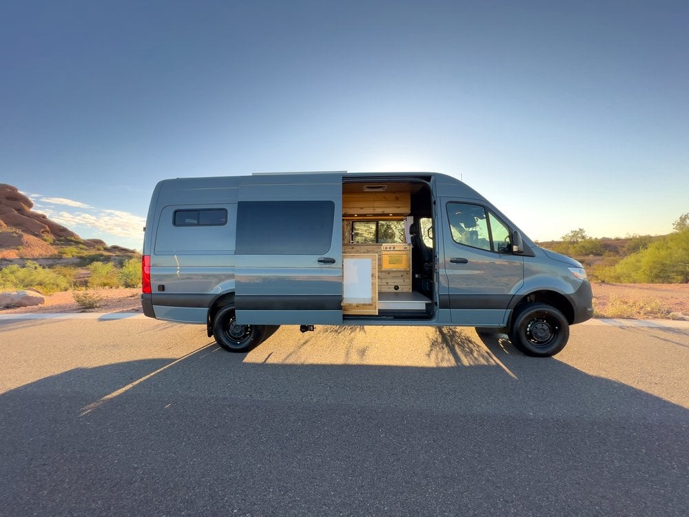 zephyr van sleeps 3 22